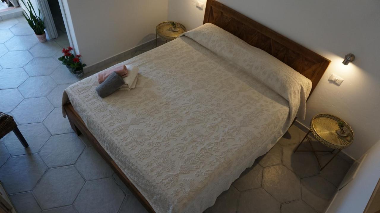 Bed and Breakfast Li Petri Manni Olbia Zewnętrze zdjęcie